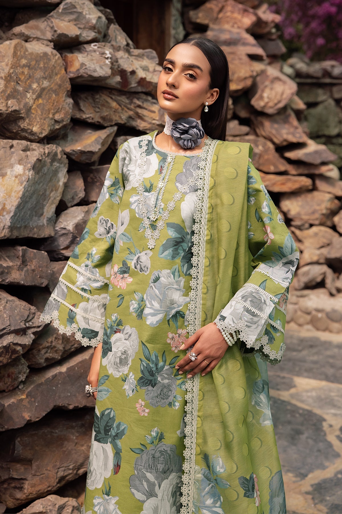 Alizeh | Sheen Lawn Prints 24 | JAZMIN - Pakistani Clothes - Hoorain Designer Wear