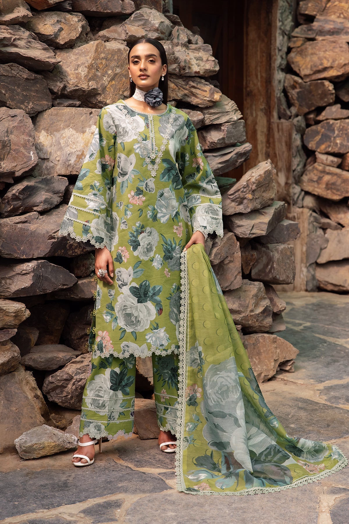 Alizeh | Sheen Lawn Prints 24 | JAZMIN - Pakistani Clothes - Hoorain Designer Wear