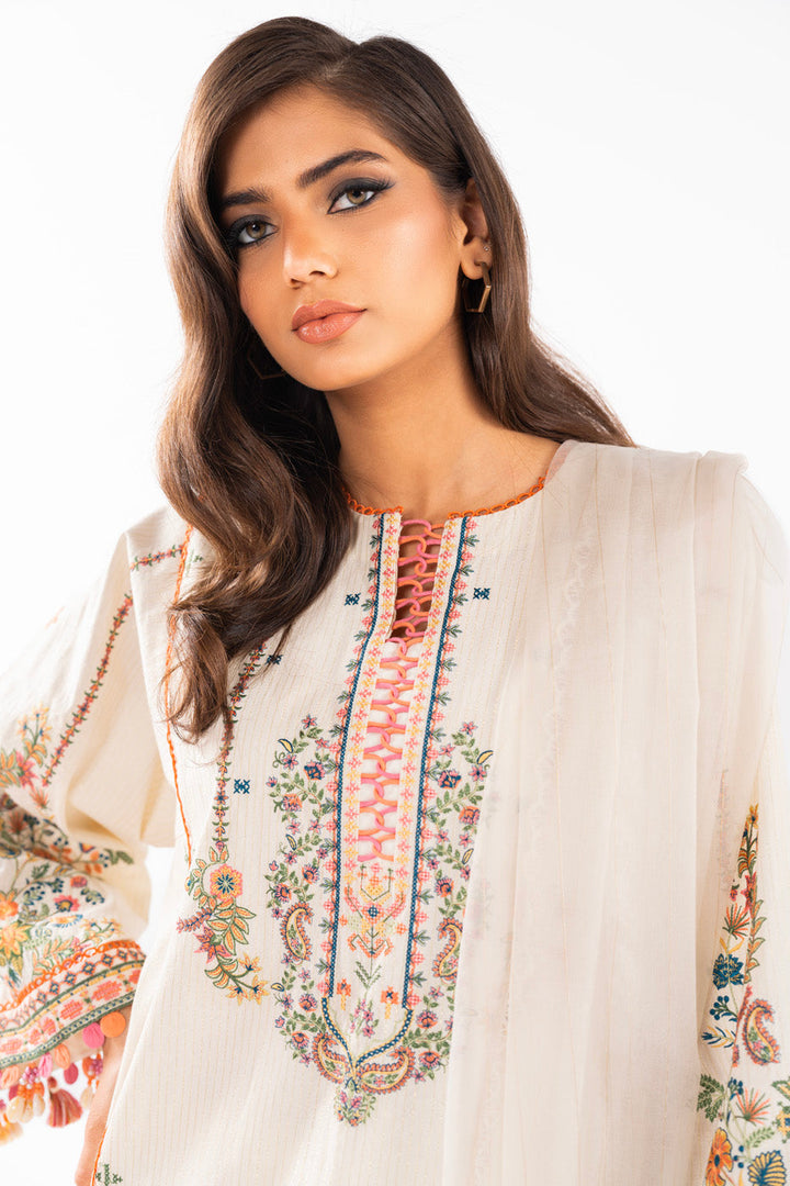 Alkaram | Luxury Lawn 24 | EC-03-24 - Hoorain Designer Wear - Pakistani Ladies Branded Stitched Clothes in United Kingdom, United states, CA and Australia