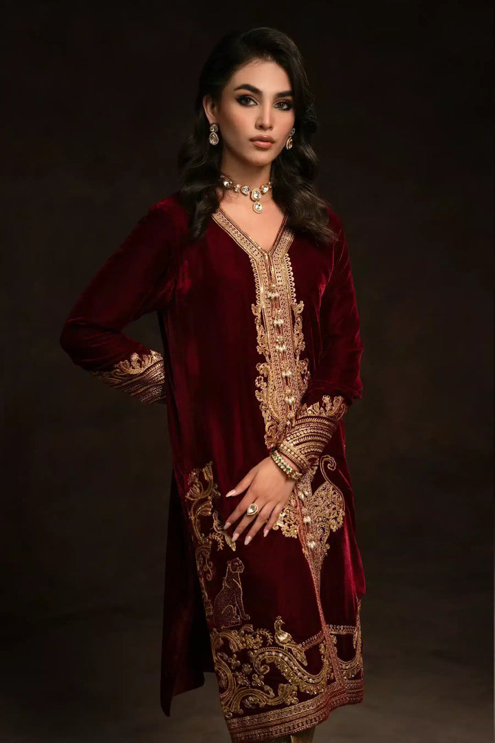 Ammara Khan | Velvet 23/24 | CLASSIC MAROON AND GOLD VELVET SET (D - 04) - Pakistani Clothes - Hoorain Designer Wear