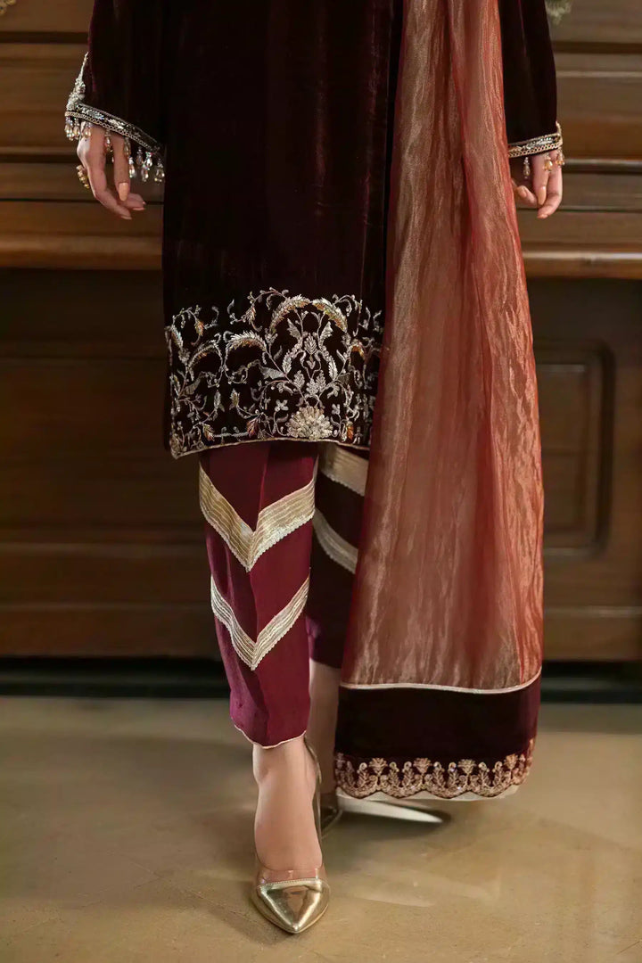 Ammara Khan | Velvet 23/24 | PLUM VELVET KURTA SHALWAR SET (D - 08) - Pakistani Clothes - Hoorain Designer Wear