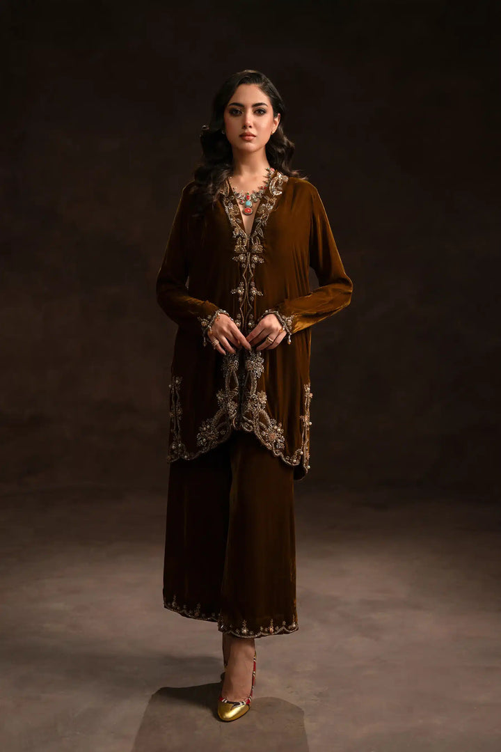 Ammara Khan | Velvet 23/24 | STATEMENT OLIVE BROWN MATCHING VELVET SEPARATES (D-09-A) - Hoorain Designer Wear - Pakistani Ladies Branded Stitched Clothes in United Kingdom, United states, CA and Australia