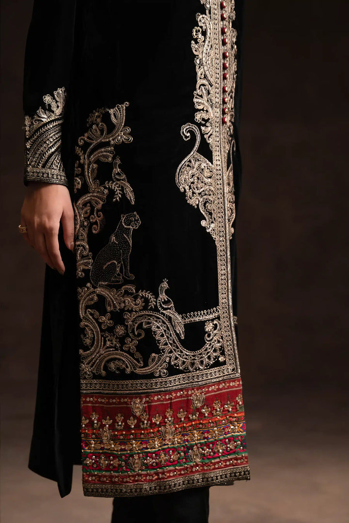 Ammara Khan | Velvet 23/24 | BLACK BEAUTY IN VELVET (D-03) - Hoorain Designer Wear - Pakistani Ladies Branded Stitched Clothes in United Kingdom, United states, CA and Australia