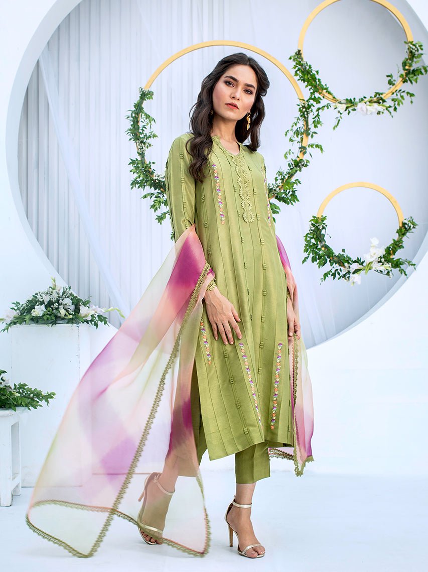 Anam Akhlaq | Festive Collection | D - 04 - Pakistani Clothes - Hoorain Designer Wear