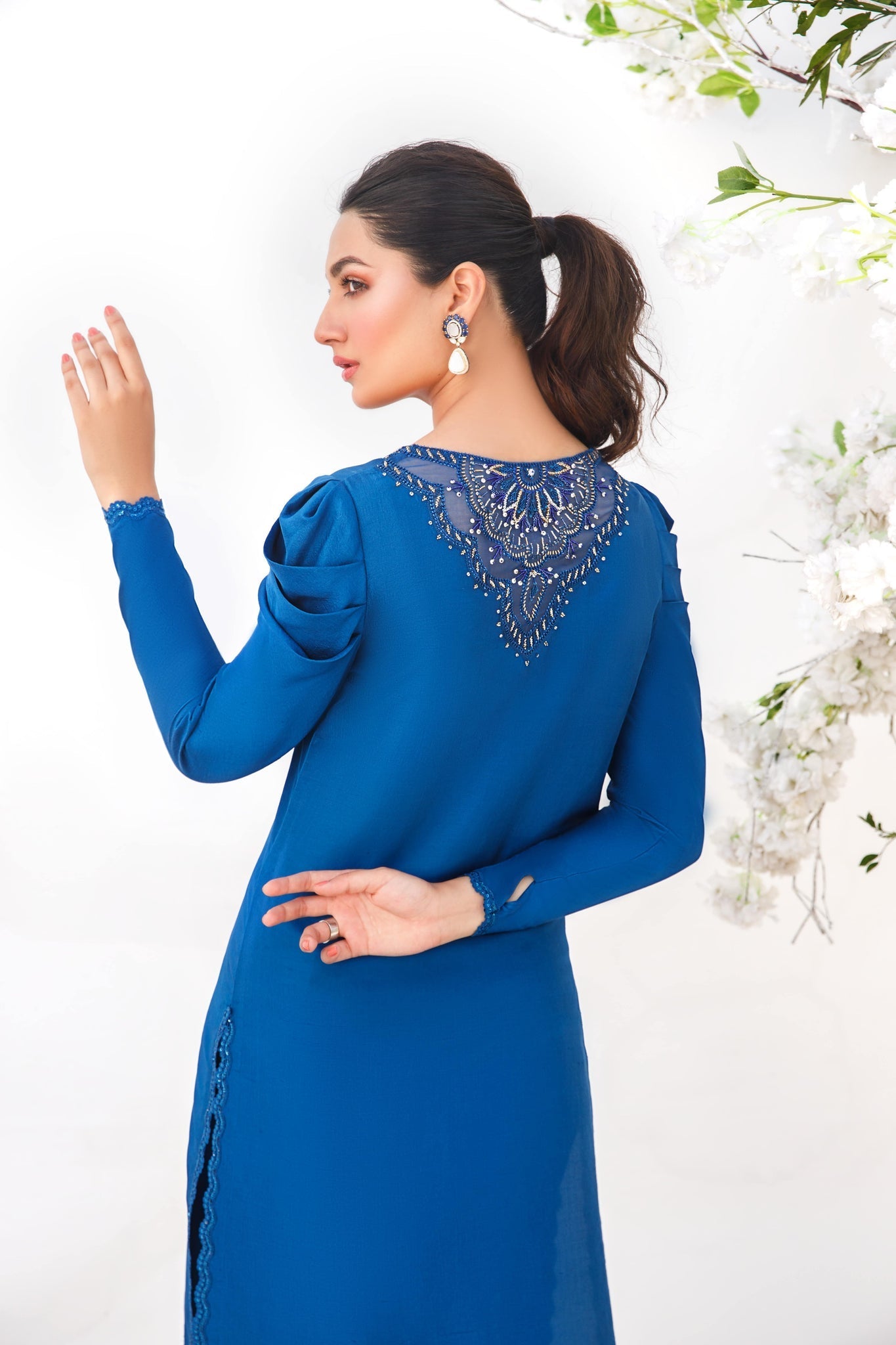 Anam Akhlaq | Festive Collection | D - 17 - Pakistani Clothes - Hoorain Designer Wear