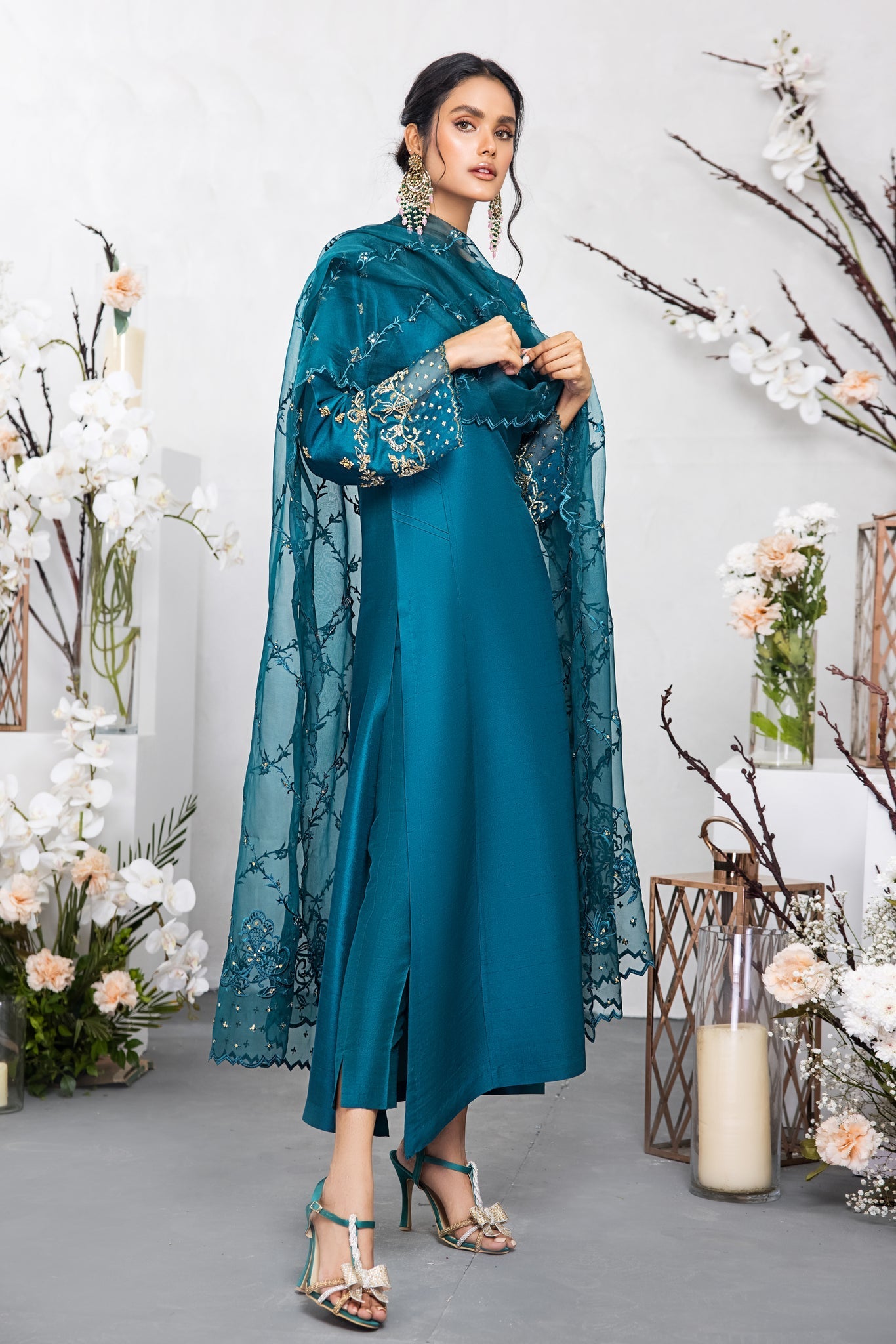 Anam Akhlaq | Festive Collection | D - 25 - Pakistani Clothes - Hoorain Designer Wear