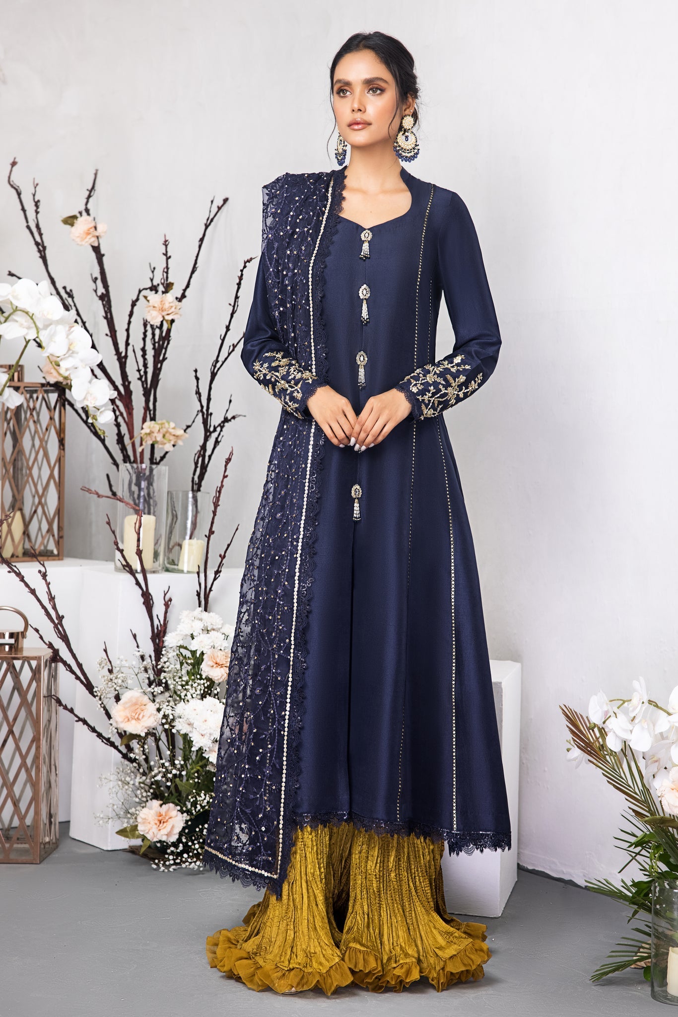 Anam Akhlaq | Festive Collection | D - 29 - Pakistani Clothes - Hoorain Designer Wear