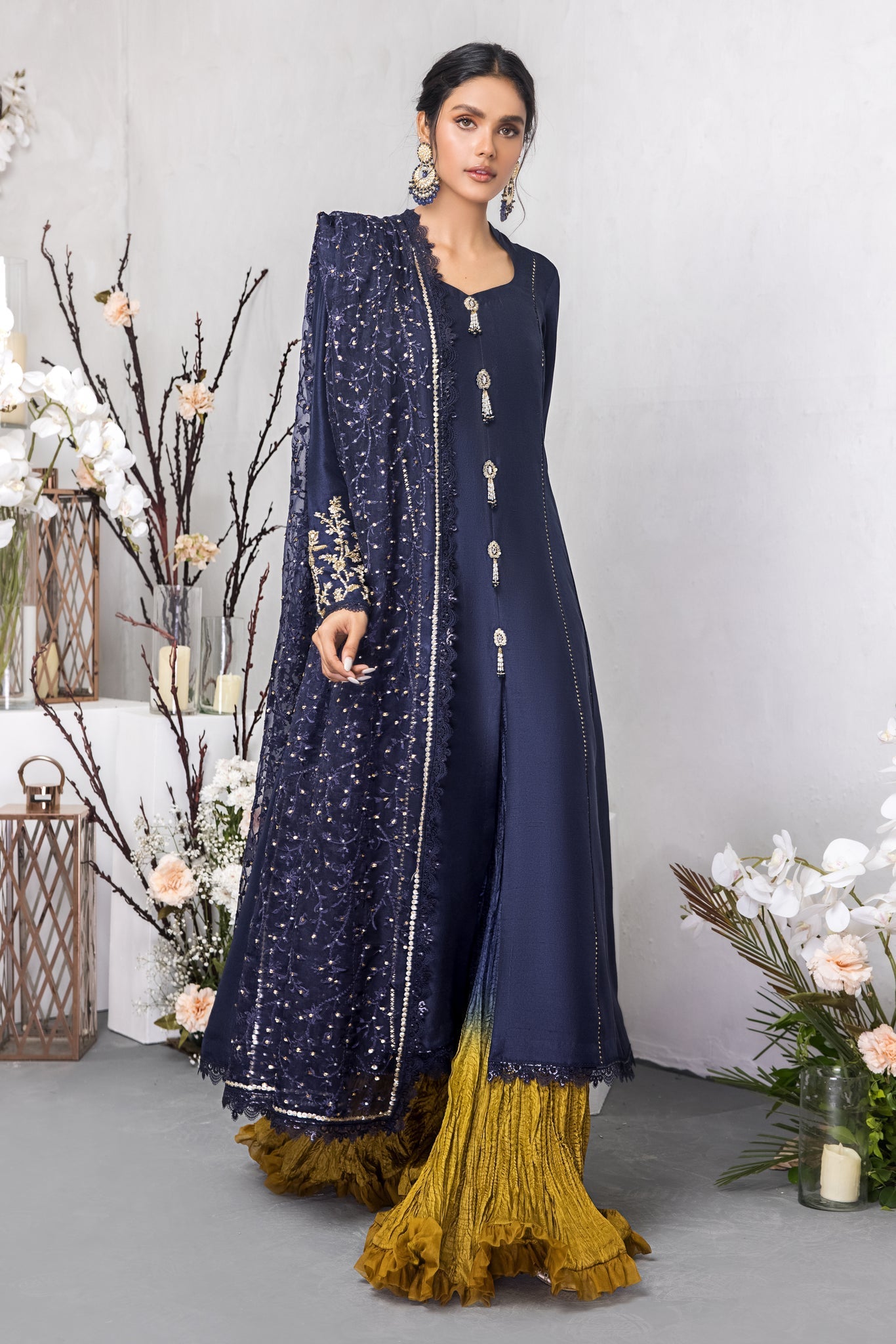 Anam Akhlaq | Festive Collection | D - 29 - Pakistani Clothes - Hoorain Designer Wear