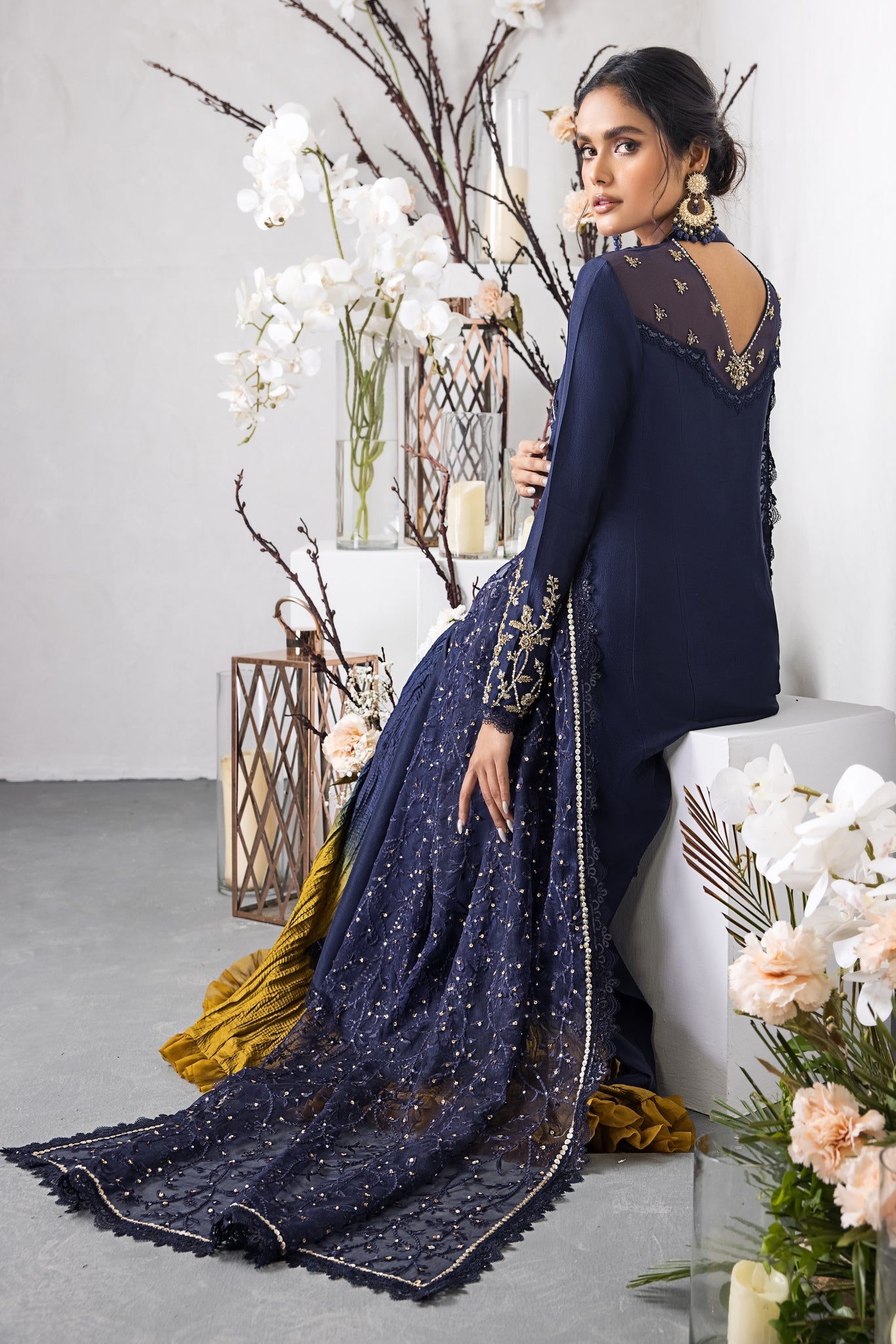 Anam Akhlaq | Festive Collection | D - 29 - Pakistani Clothes - Hoorain Designer Wear