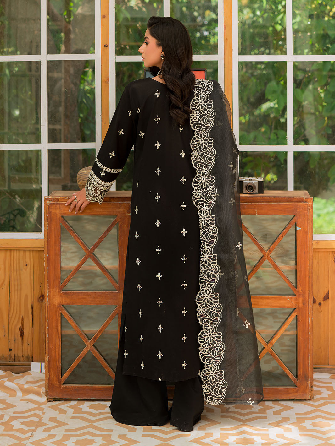 Mahnur | Bella Lawn 24 | BL - 10 - Pakistani Clothes for women, in United Kingdom and United States