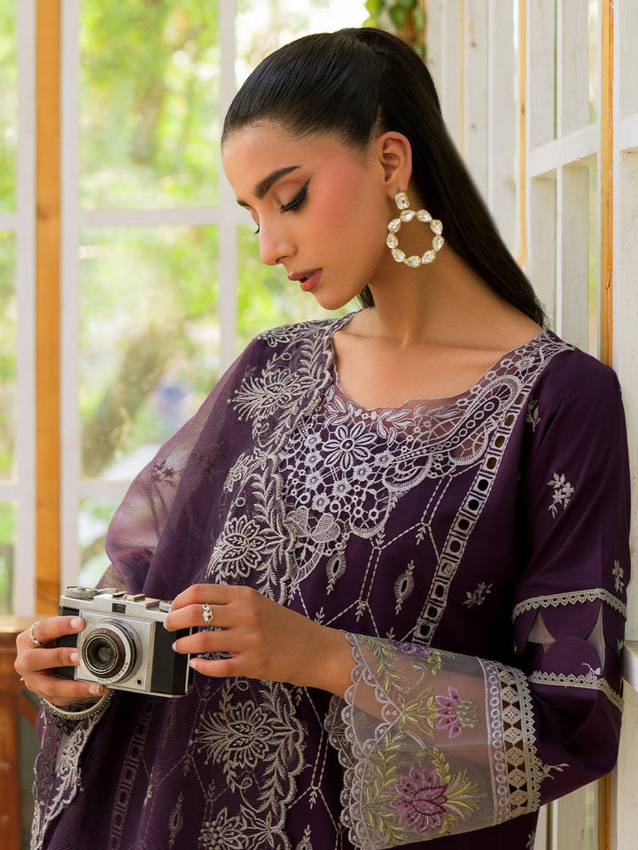 Mahnur | Bella Lawn 24 | BL - 11 - Hoorain Designer Wear - Pakistani Designer Clothes for women, in United Kingdom, United states, CA and Australia