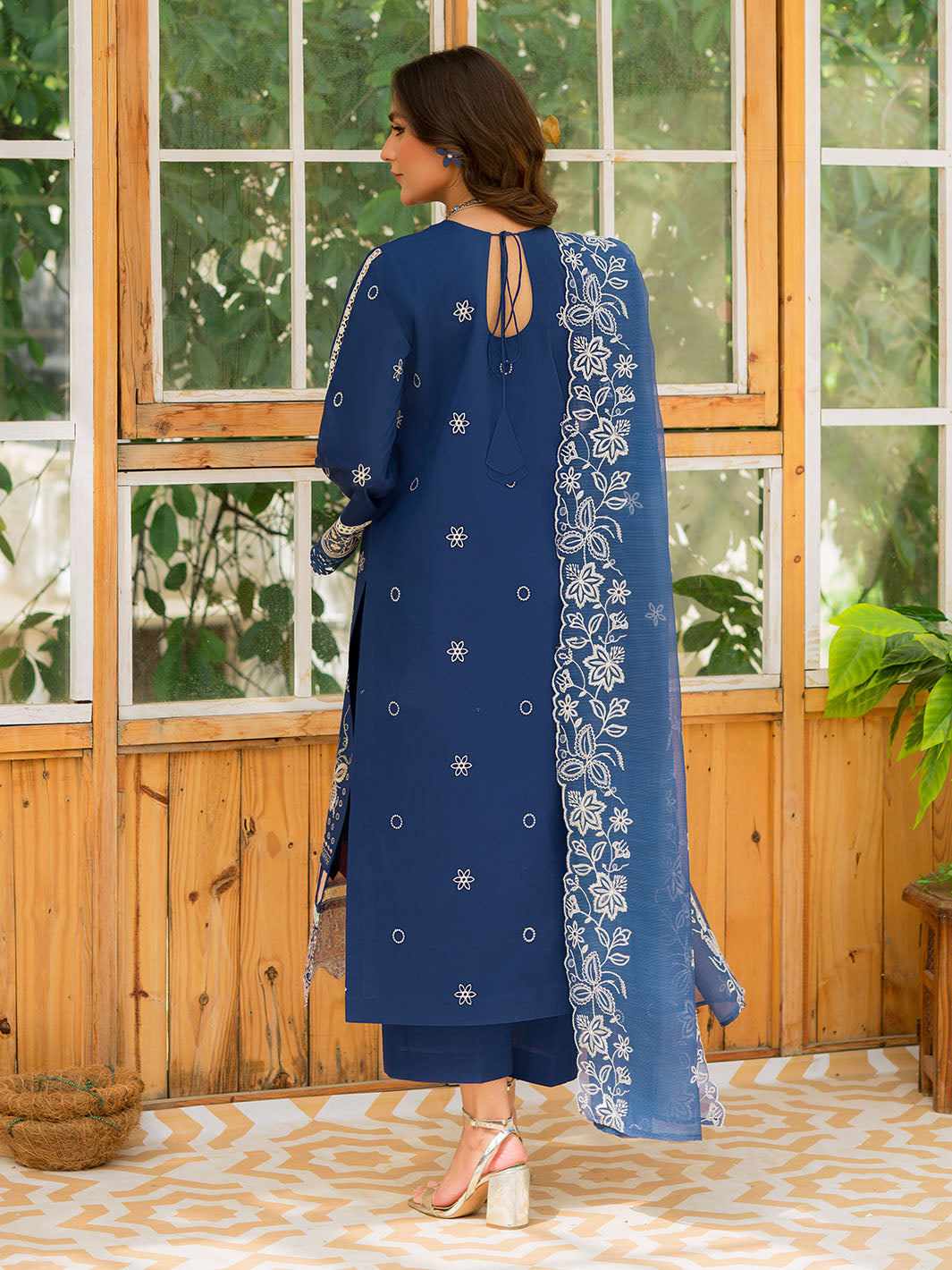 Mahnur | Bella Lawn 24 | BL - 02 - Pakistani Clothes for women, in United Kingdom and United States