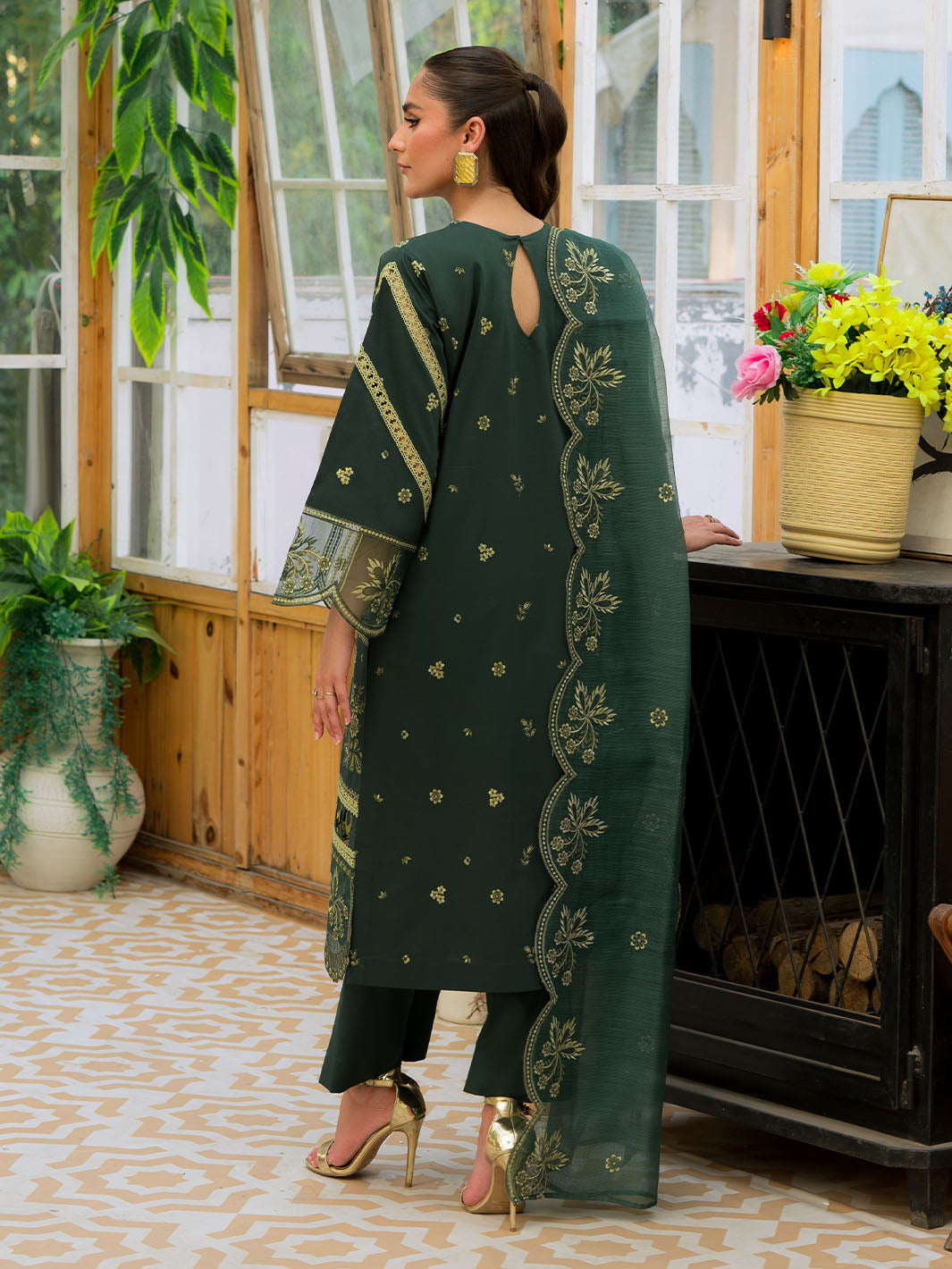 Mahnur | Bella Lawn 24 | BL - 06 - Pakistani Clothes for women, in United Kingdom and United States