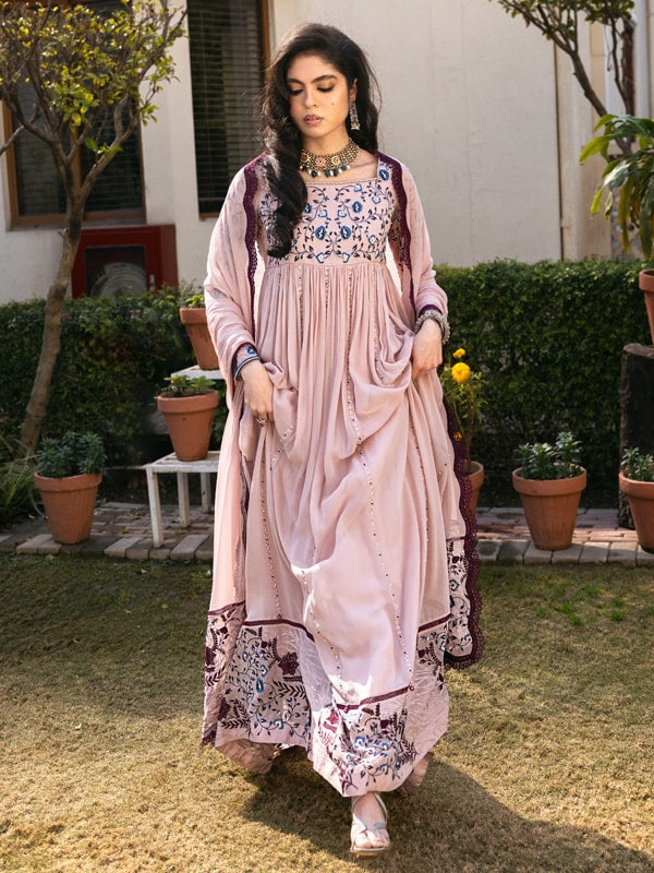 Caia | Mahiri Luxury Edit’24 | BLOSSOMÉ - Hoorain Designer Wear - Pakistani Ladies Branded Stitched Clothes in United Kingdom, United states, CA and Australia