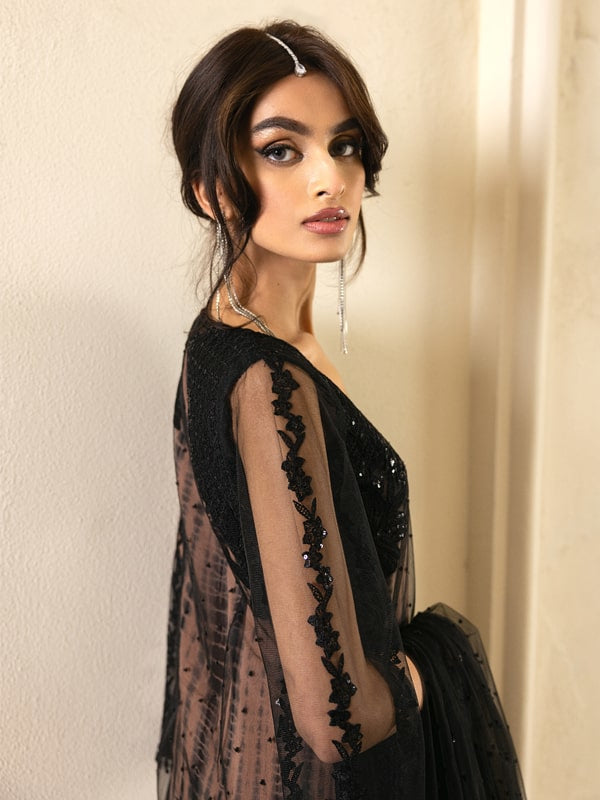 Caia | Mahiri Luxury Edit’24 | DUSK - Hoorain Designer Wear - Pakistani Ladies Branded Stitched Clothes in United Kingdom, United states, CA and Australia