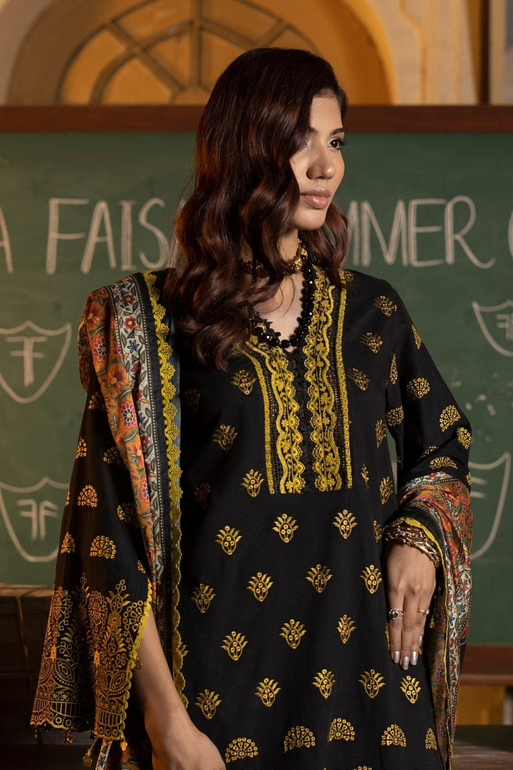 Ittehad | Embroidered Lawn | I-12 - Hoorain Designer Wear - Pakistani Ladies Branded Stitched Clothes in United Kingdom, United states, CA and Australia