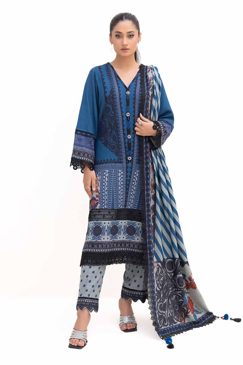 Gul Ahmed | Winter Collection 24 | Dhanak Suit DH-42009