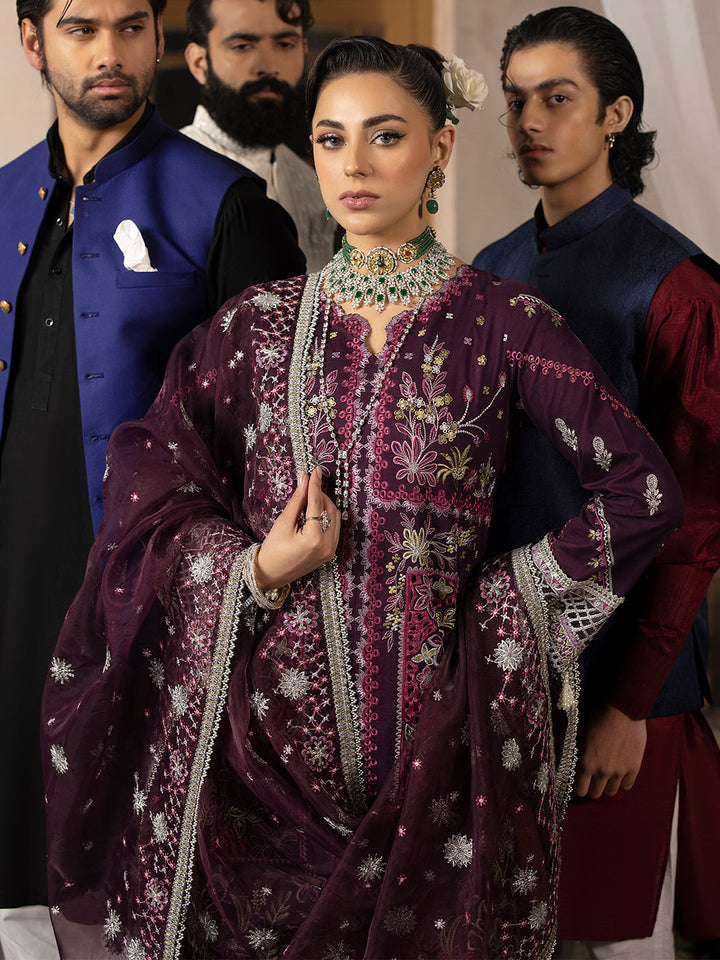 Mahnur | Mahrukh Luxury Lawn 24 | ESME - Hoorain Designer Wear - Pakistani Ladies Branded Stitched Clothes in United Kingdom, United states, CA and Australia