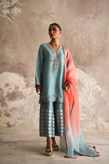 Wardha Saleem | Layla Formals 25 | Firoza