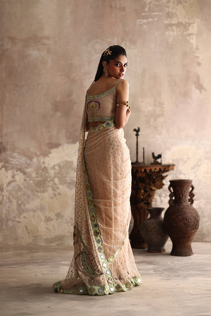 Wardha Saleem | Layla Formals 25 | Mizrab