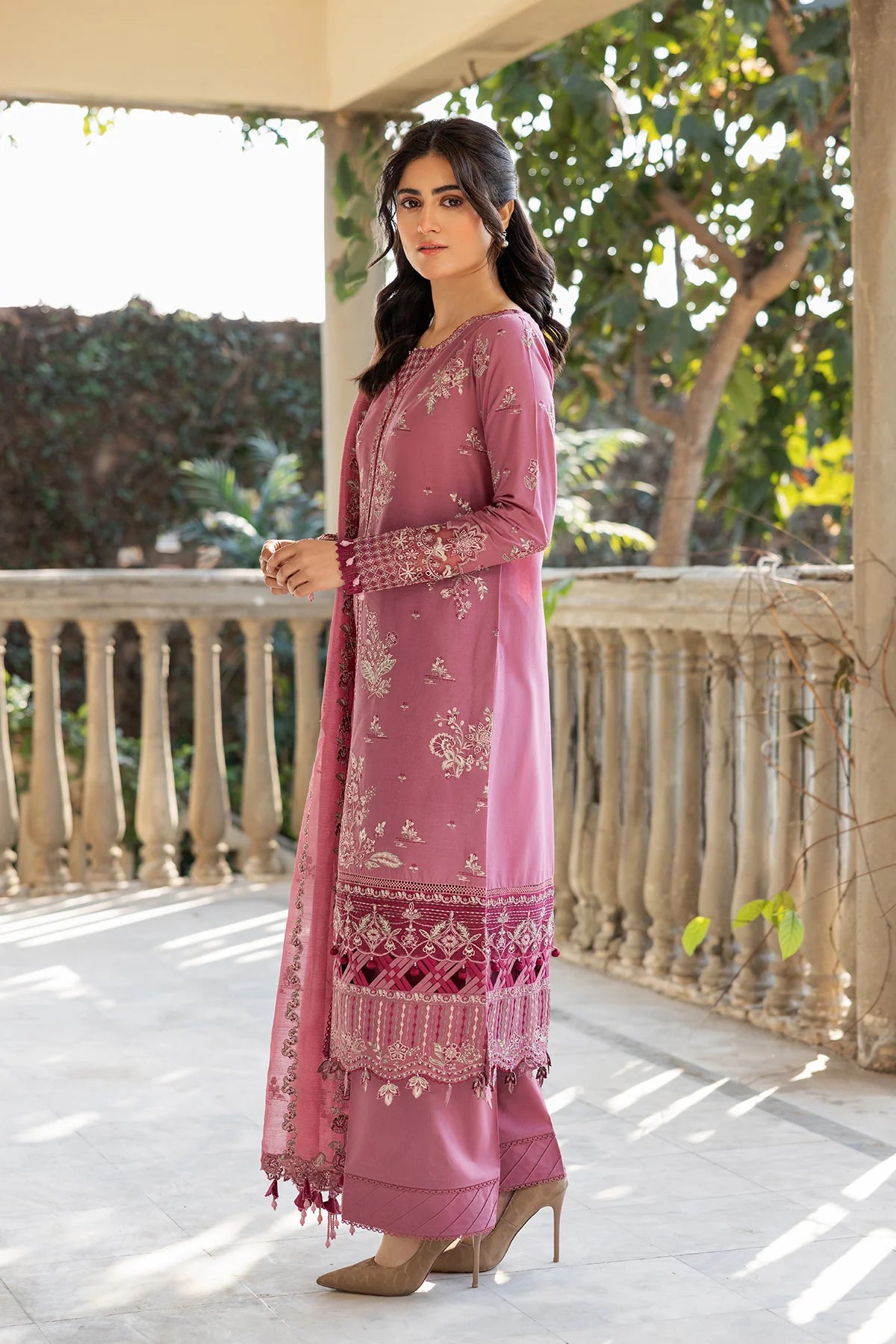 Farasha | Bahaar Embroidered Lawn | Rose Garland - Pakistani Clothes for women, in United Kingdom and United States