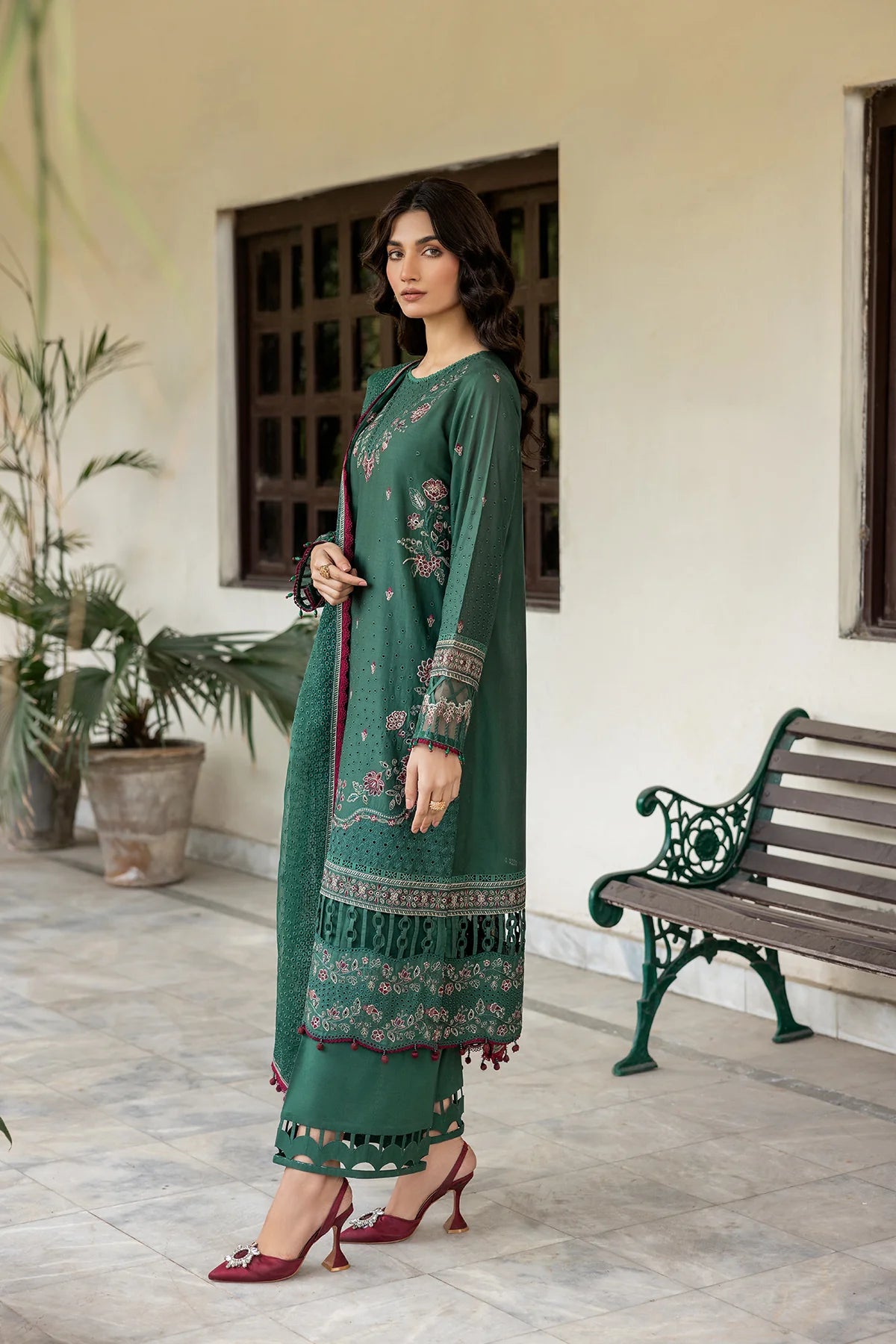 Farasha | Bahaar Embroidered Lawn | Azure Grace - Pakistani Clothes for women, in United Kingdom and United States