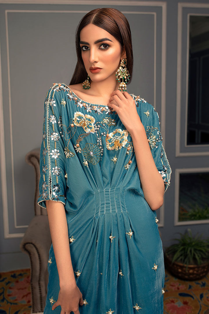 Haute Form | Luxury Pret | SAPPHIRE - Hoorain Designer Wear - Pakistani Ladies Branded Stitched Clothes in United Kingdom, United states, CA and Australia