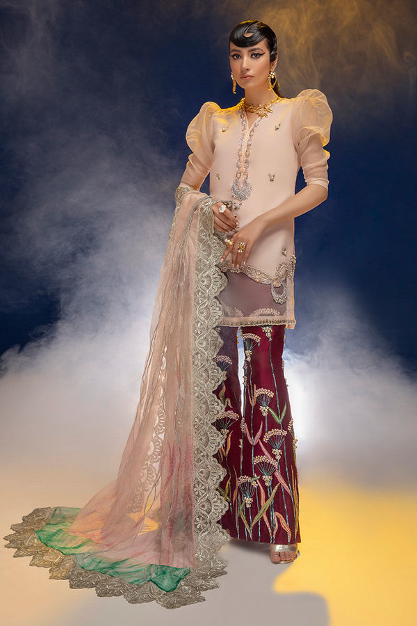 Haute Form | Luxury Pret | IN BLOOM - Hoorain Designer Wear - Pakistani Ladies Branded Stitched Clothes in United Kingdom, United states, CA and Australia