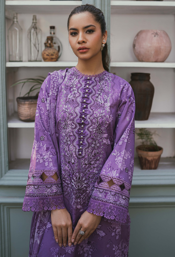 Humdum | Gardenia Lawn | D08 - Hoorain Designer Wear - Pakistani Ladies Branded Stitched Clothes in United Kingdom, United states, CA and Australia