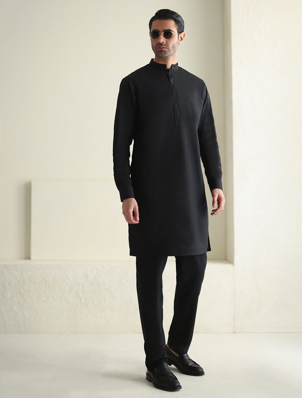 Pakistani Menswear | Ismail Farid - BLACK CLASSIC KURTA PAJAMA - Pakistani Clothes for women, in United Kingdom and United States