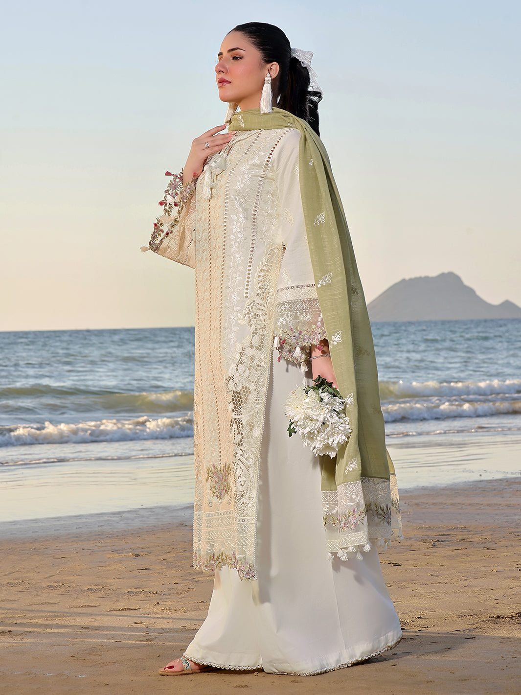 Izel | Saahil Signature Lawn 24 | FLOSSIE - Pakistani Clothes for women, in United Kingdom and United States