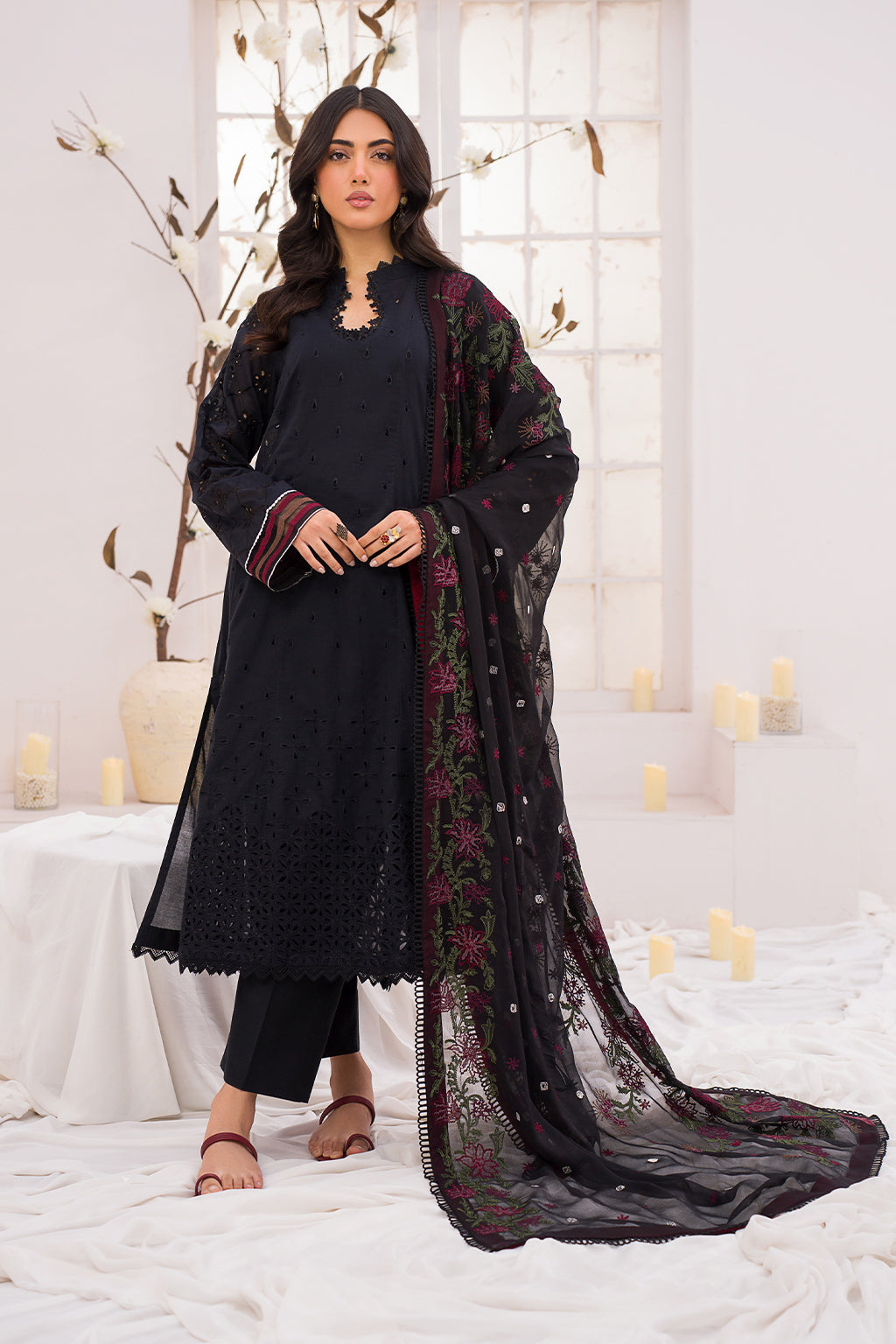 Iznik | Lawnkari 24 | UE-200 GARRULOUS - Pakistani Clothes for women, in United Kingdom and United States