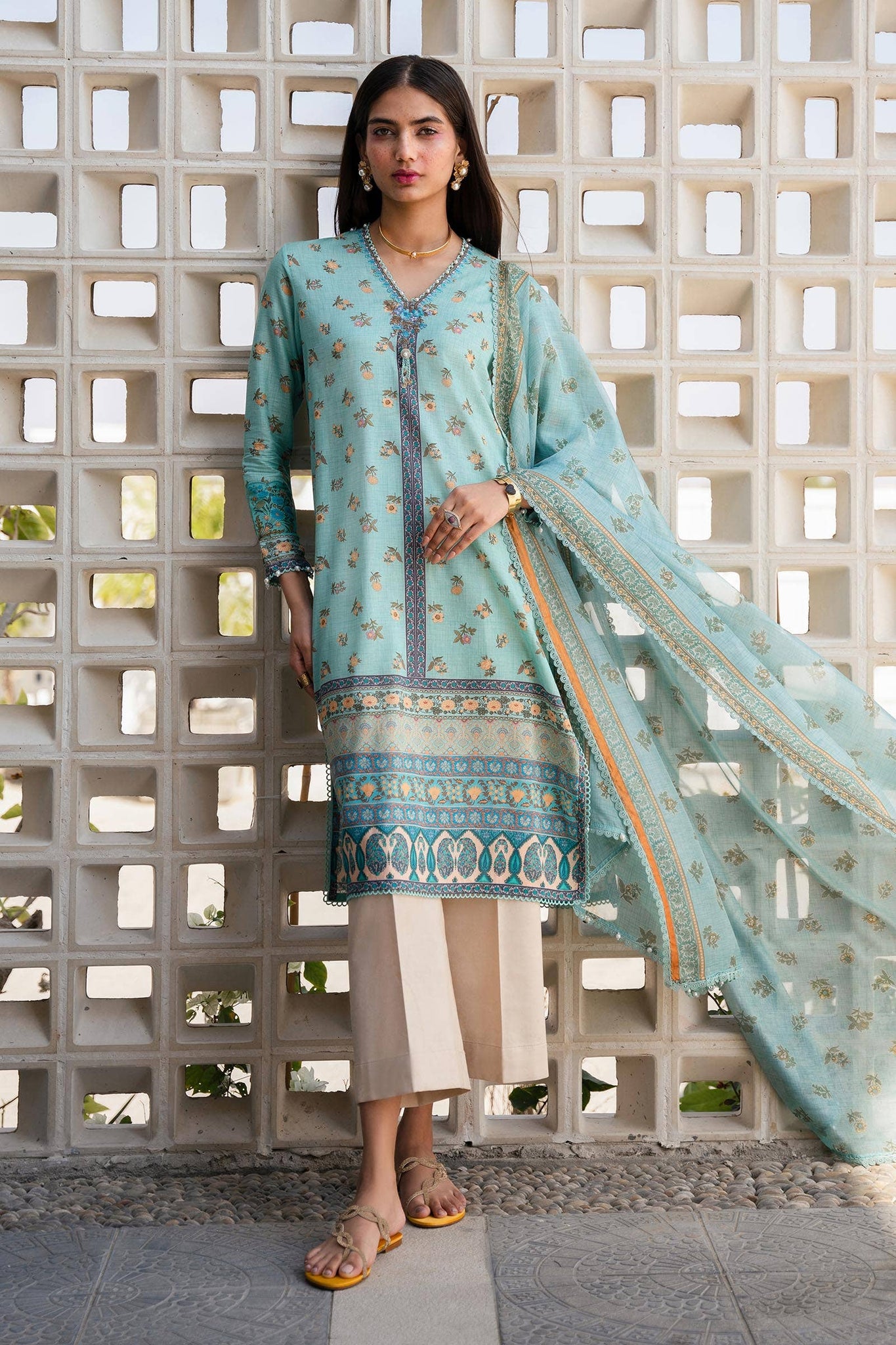 Sana Safinaz | Mahay Spring 24 | H241-017B-2BK - Pakistani Clothes for women, in United Kingdom and United States