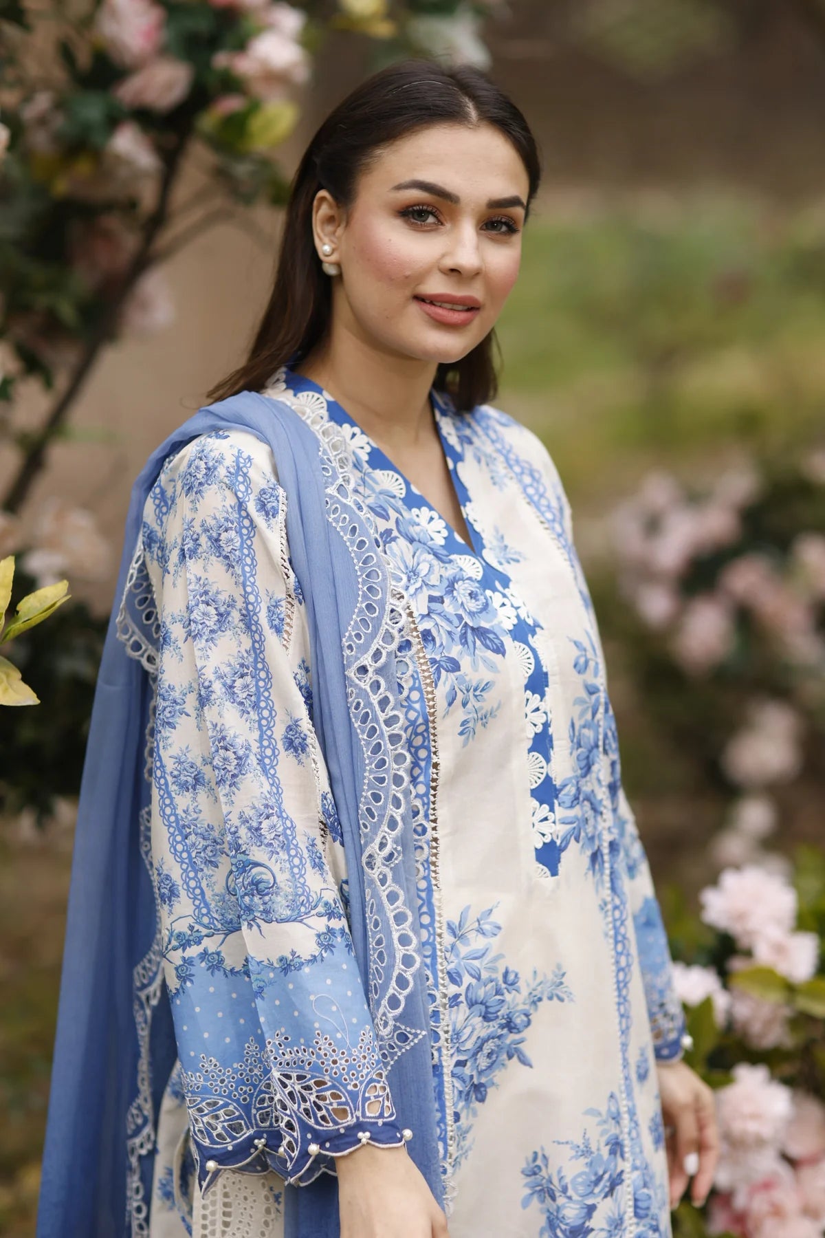 Manara | Vintage Flora 24 | Porcelain - Pakistani Clothes for women, in United Kingdom and United States