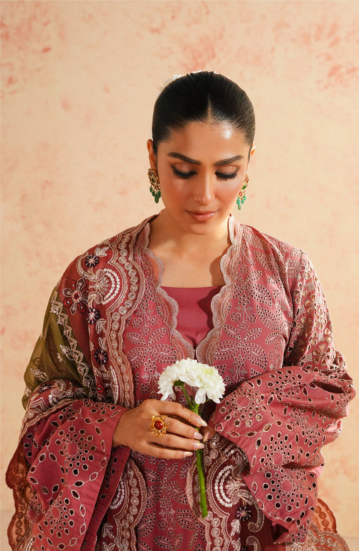 Maryum N Maria | Eid Luxury Lawn 24 | Roshan - Hoorain Designer Wear - Pakistani Ladies Branded Stitched Clothes in United Kingdom, United states, CA and Australia