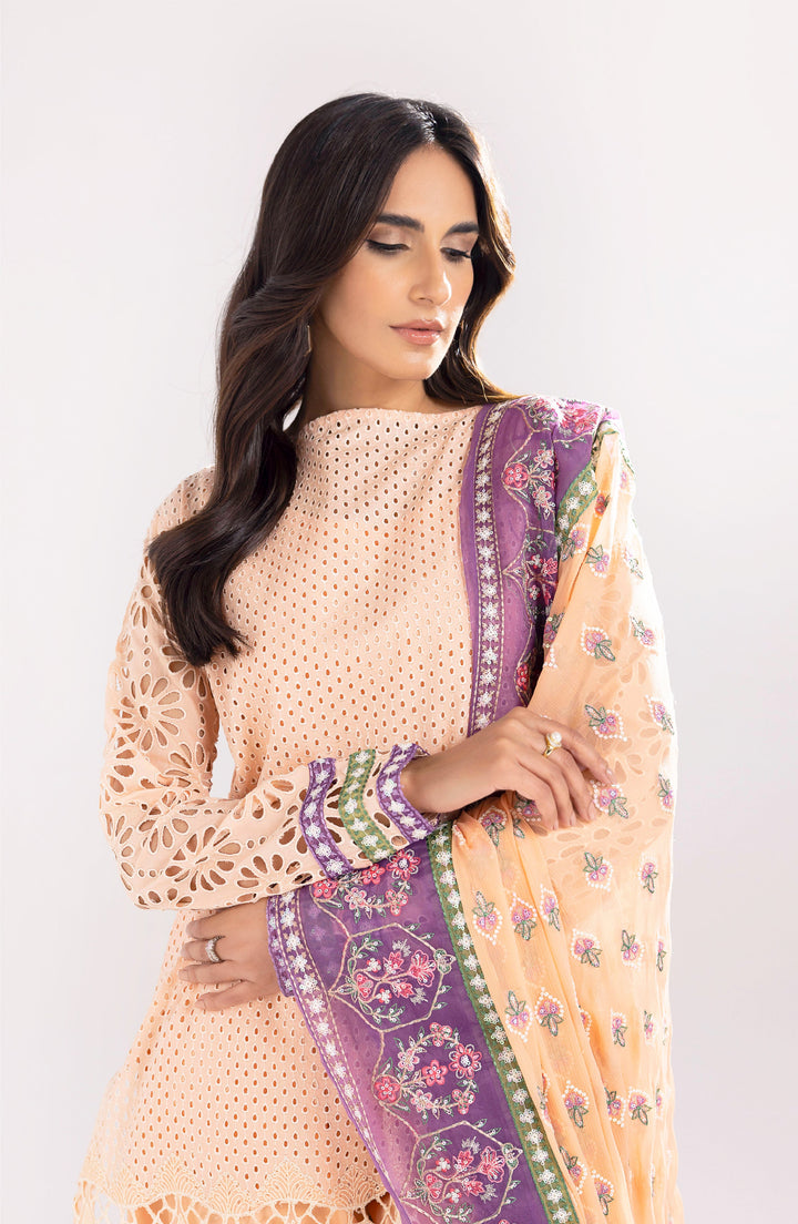Maryum N Maria | Eid Luxury Lawn 24 | Roheen - Hoorain Designer Wear - Pakistani Ladies Branded Stitched Clothes in United Kingdom, United states, CA and Australia