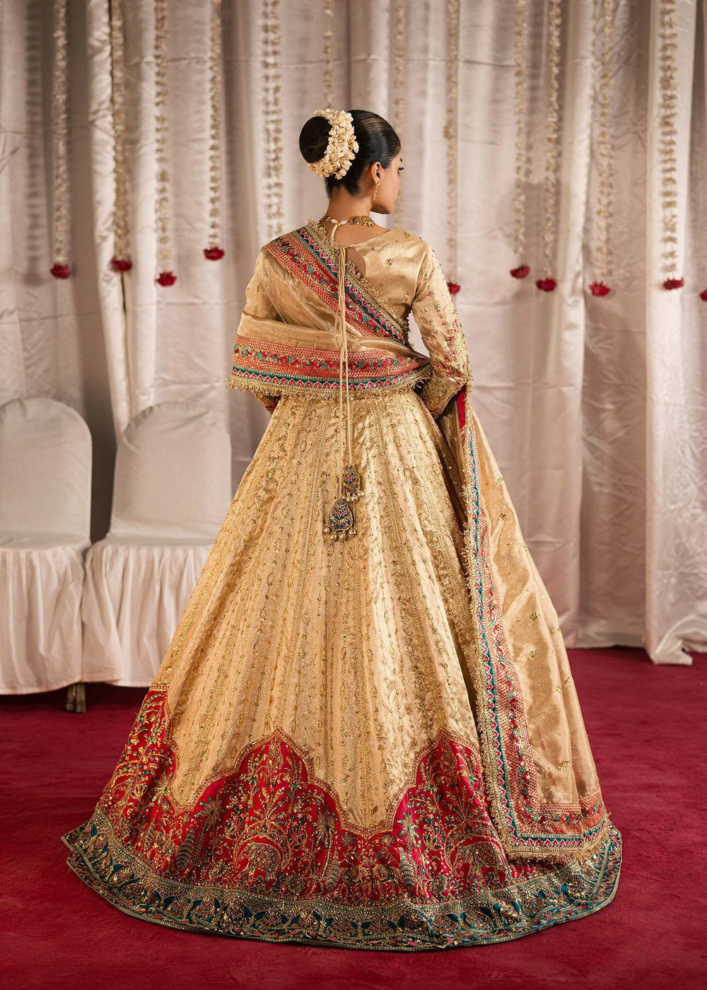 Maria Osama Khan | Jhil Mil Wedding Festive | Danak -
Maria Osama