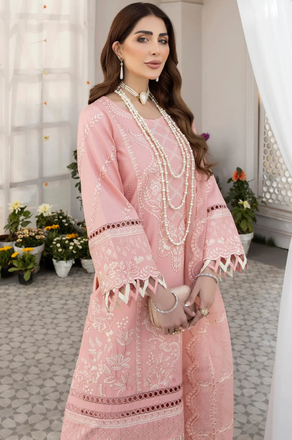 Mohagni | Muntazir Luxury Lawn 24 | AM-07 - Pakistani Clothes for women, in United Kingdom and United States