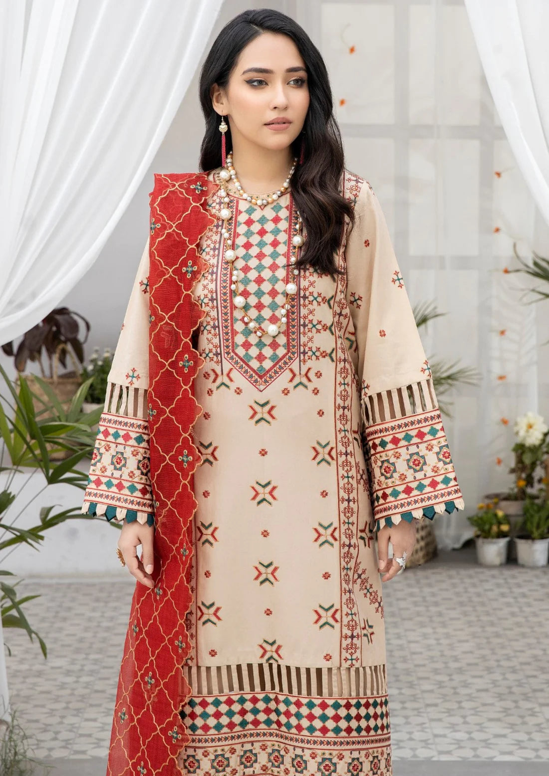 Mohagni | Muntazir Luxury Lawn 24 | AM-15 - Pakistani Clothes for women, in United Kingdom and United States