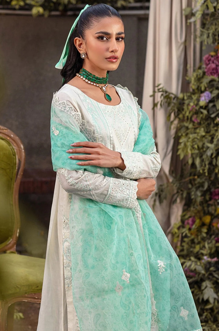 Mohagni | Muntazir Luxury Lawn 24 | CM-03 - Hoorain Designer Wear - Pakistani Ladies Branded Stitched Clothes in United Kingdom, United states, CA and Australia
