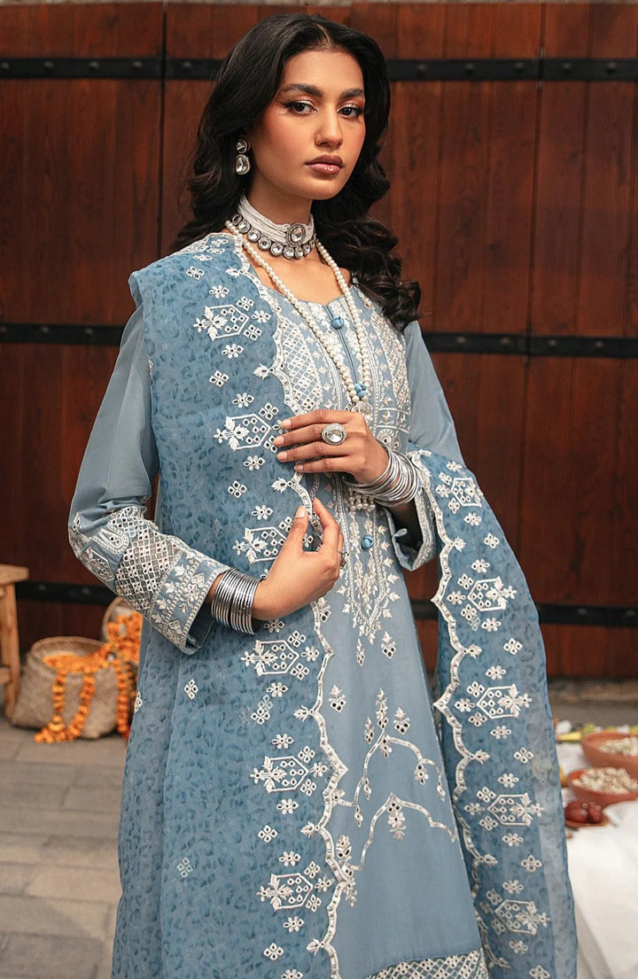 Mohagni | Muntazir Luxury Lawn 24 | CM-07 - Hoorain Designer Wear - Pakistani Ladies Branded Stitched Clothes in United Kingdom, United states, CA and Australia