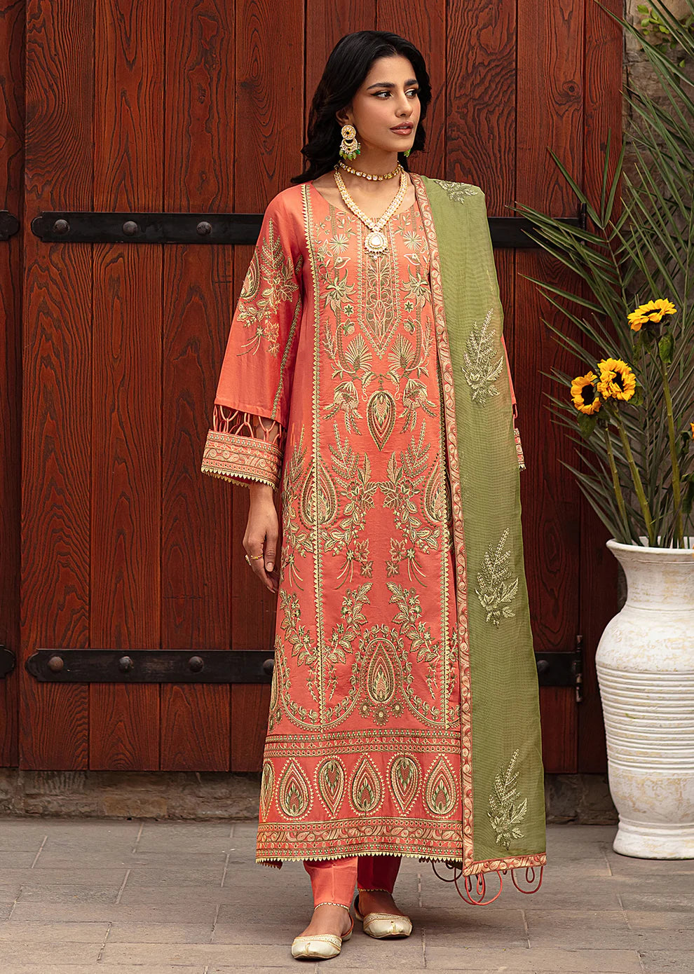 Mohagni | Muntazir Luxury Lawn 24 | CM-09 - Pakistani Clothes for women, in United Kingdom and United States