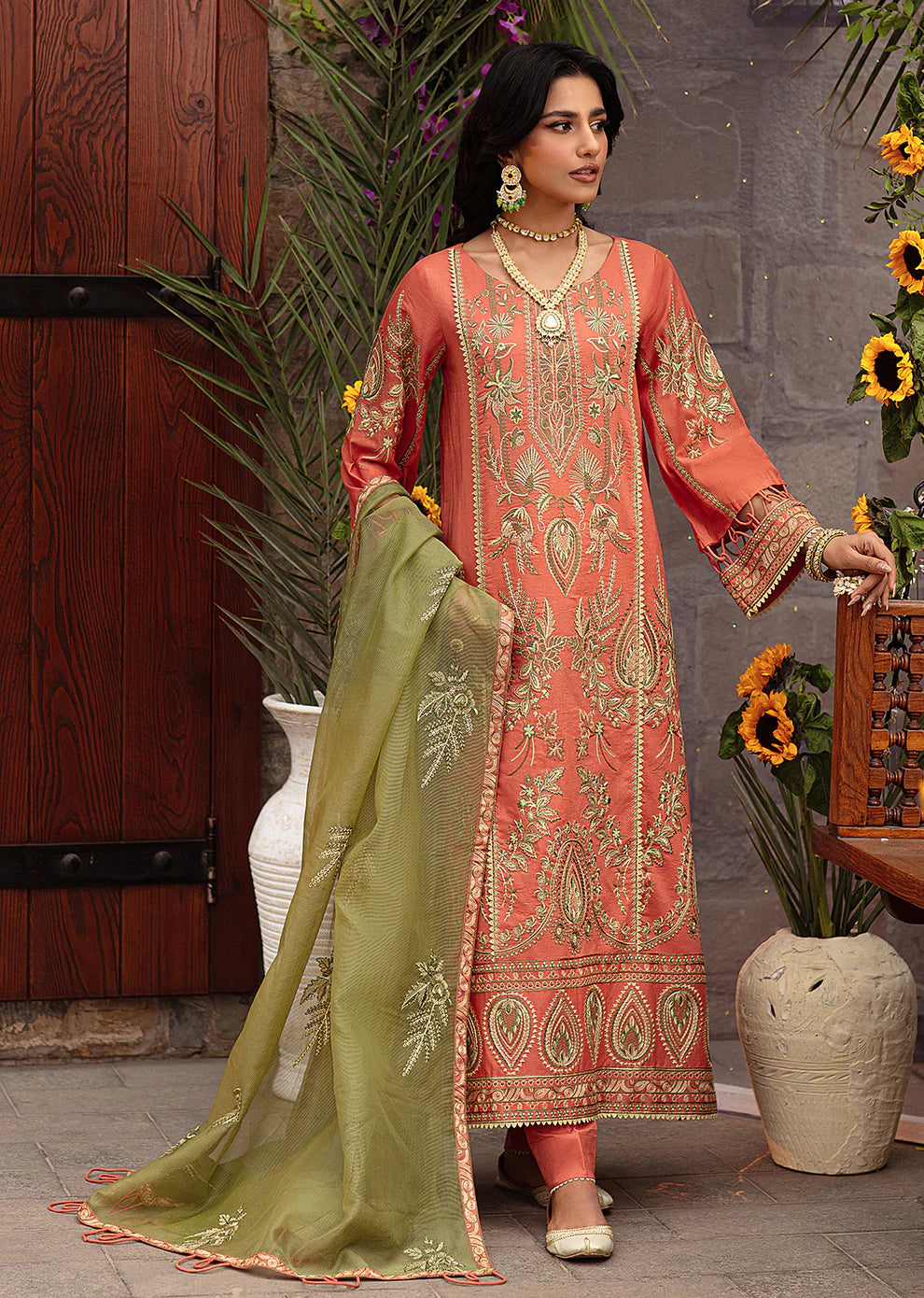 Mohagni | Muntazir Luxury Lawn 24 | CM-09 - Pakistani Clothes for women, in United Kingdom and United States