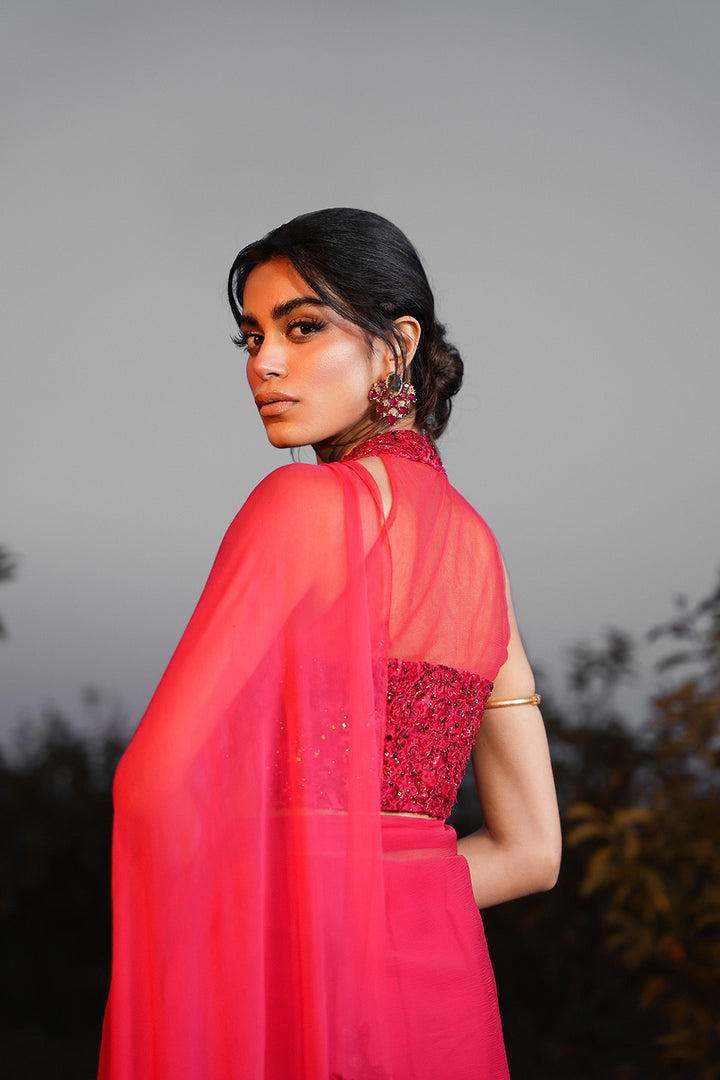 Nilofer Shahid | Verve Summer 24 | Radiant Rebel (Saree) - Hoorain Designer Wear - Pakistani Ladies Branded Stitched Clothes in United Kingdom, United states, CA and Australia
