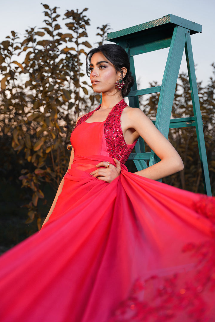Nilofer Shahid | Verve Summer 24 | Radiant Rebel (Saree) - Hoorain Designer Wear - Pakistani Ladies Branded Stitched Clothes in United Kingdom, United states, CA and Australia