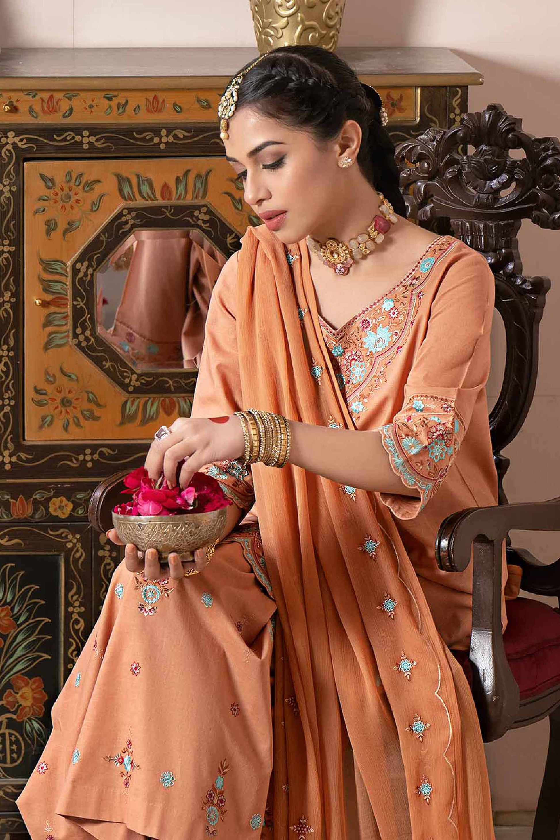 Nishat Linen | Luxury Collection 24 | KFE24-18 - Pakistani Clothes for women, in United Kingdom and United States