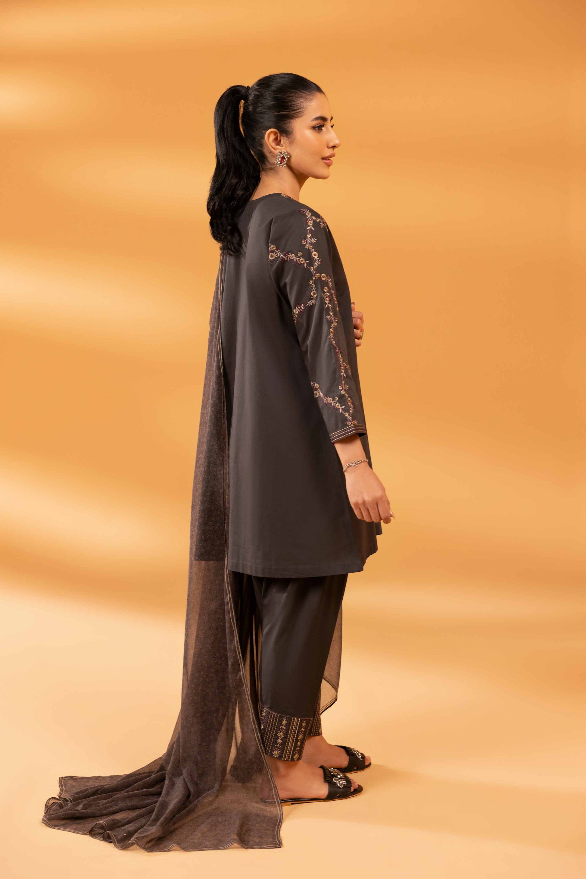 Nishat Linen | Luxury Collection 24 | KPS24-18 - Pakistani Clothes for women, in United Kingdom and United States