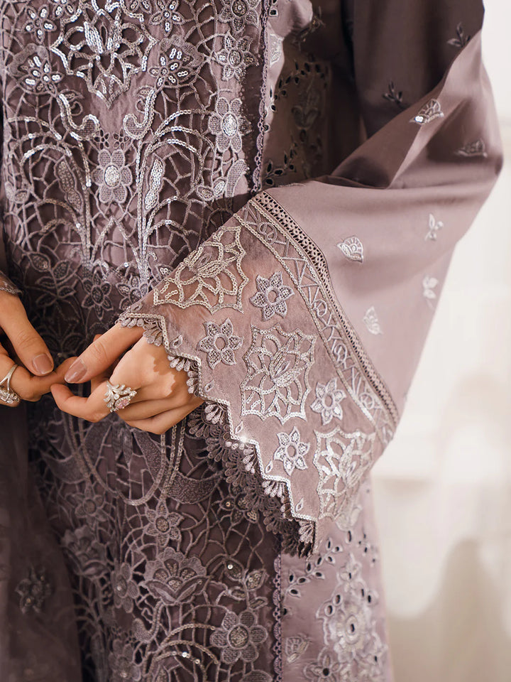 Bin Ilyas | Naqsh Luxury Lawn | Sevgi - Hoorain Designer Wear - Pakistani Ladies Branded Stitched Clothes in United Kingdom, United states, CA and Australia