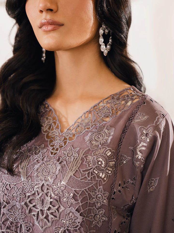 Bin Ilyas | Naqsh Luxury Lawn | Sevgi - Hoorain Designer Wear - Pakistani Ladies Branded Stitched Clothes in United Kingdom, United states, CA and Australia