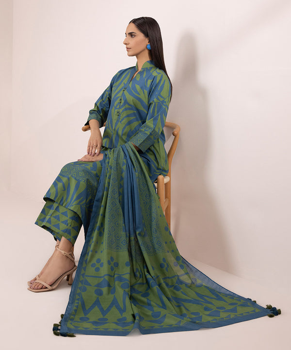 Sapphire | Eid Collection | D112 - Hoorain Designer Wear - Pakistani Ladies Branded Stitched Clothes in United Kingdom, United states, CA and Australia